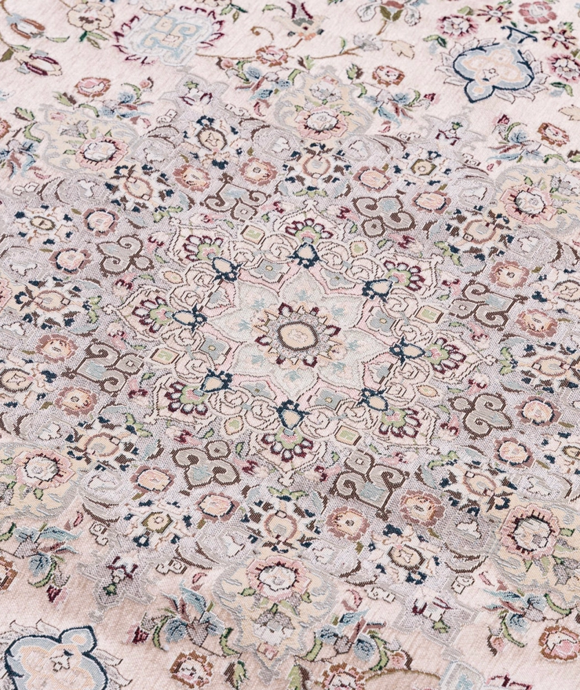 روفرشی نیکزاد
